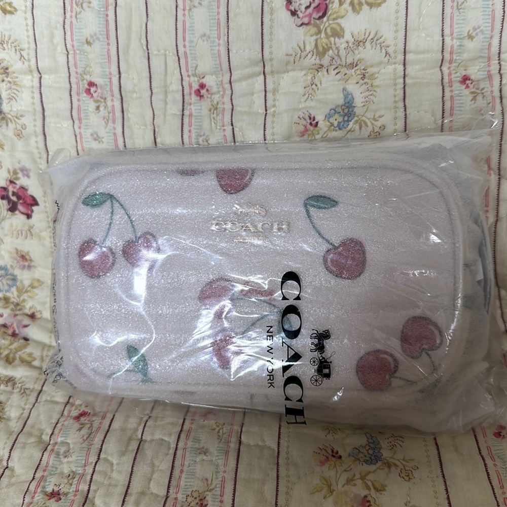 NWT Coach Heart Cherry Wristlet